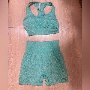 Seamless Teal Sports Bra and Shorts Set